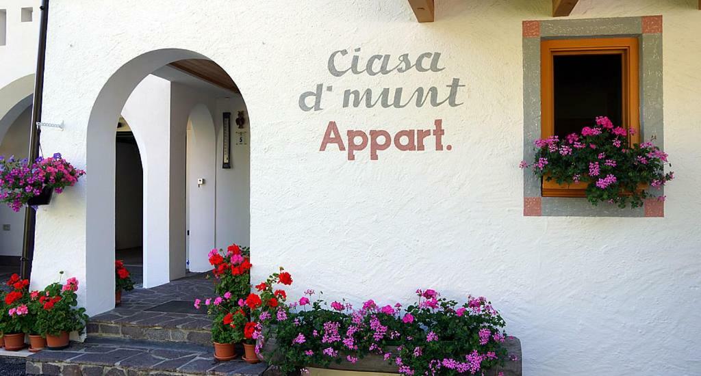 Ciasa De Munt Appartement La Villa  Buitenkant foto
